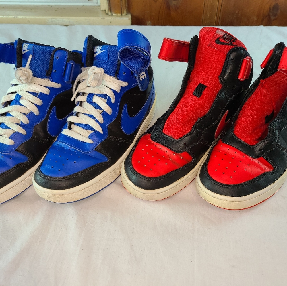 Lot of 2 NIKE Court Borough Mid 2 Size 6y and 6.5y